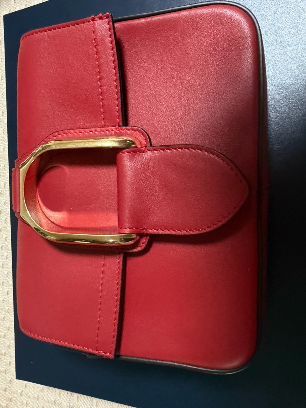 Wellington Ralph Lauren Red Leather Shoulder Bag with Gold Hardware - Picture 2 of 8